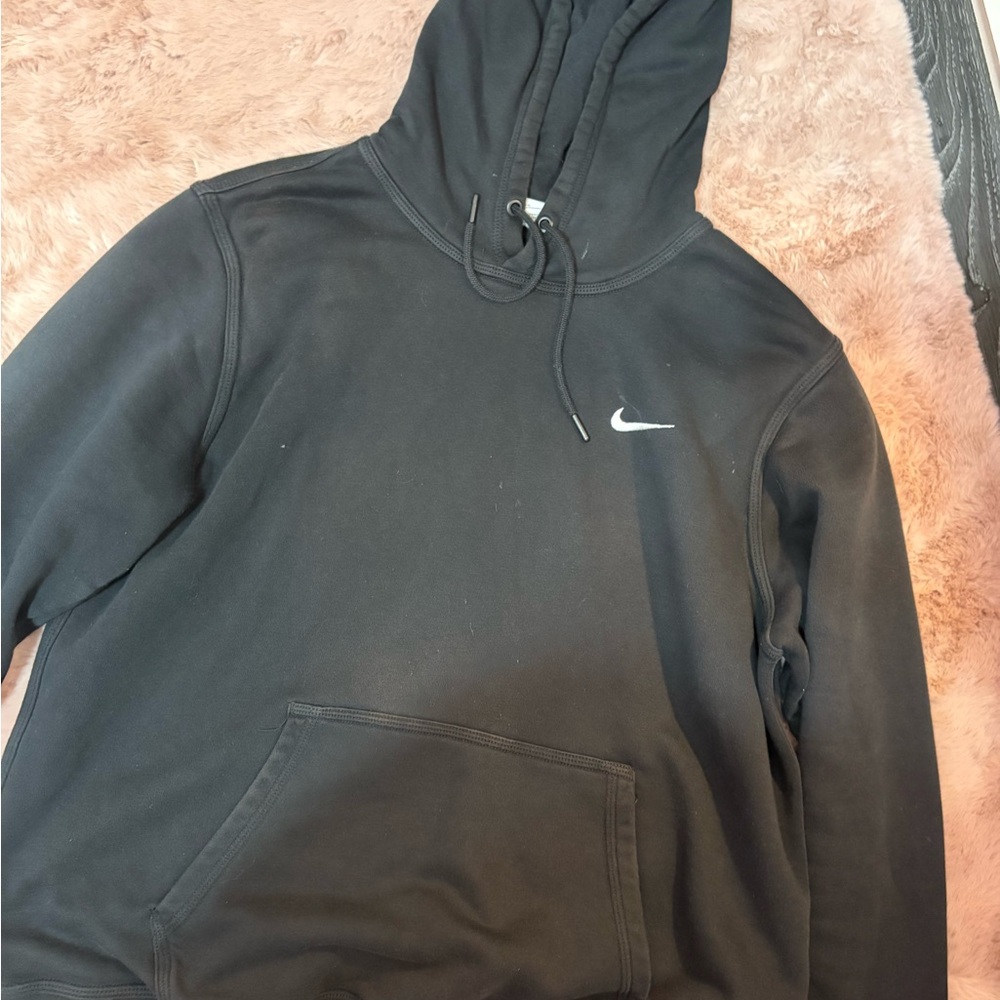 Nike Men's Black Pullover Hoodie